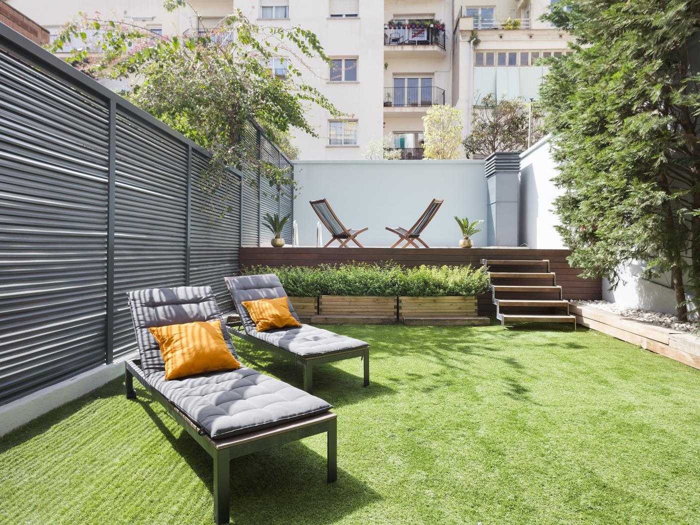 My Space Barcelona Modern Duplex with Private Garden and Swimming Pool for 10 - My Space Barcelona Apartments