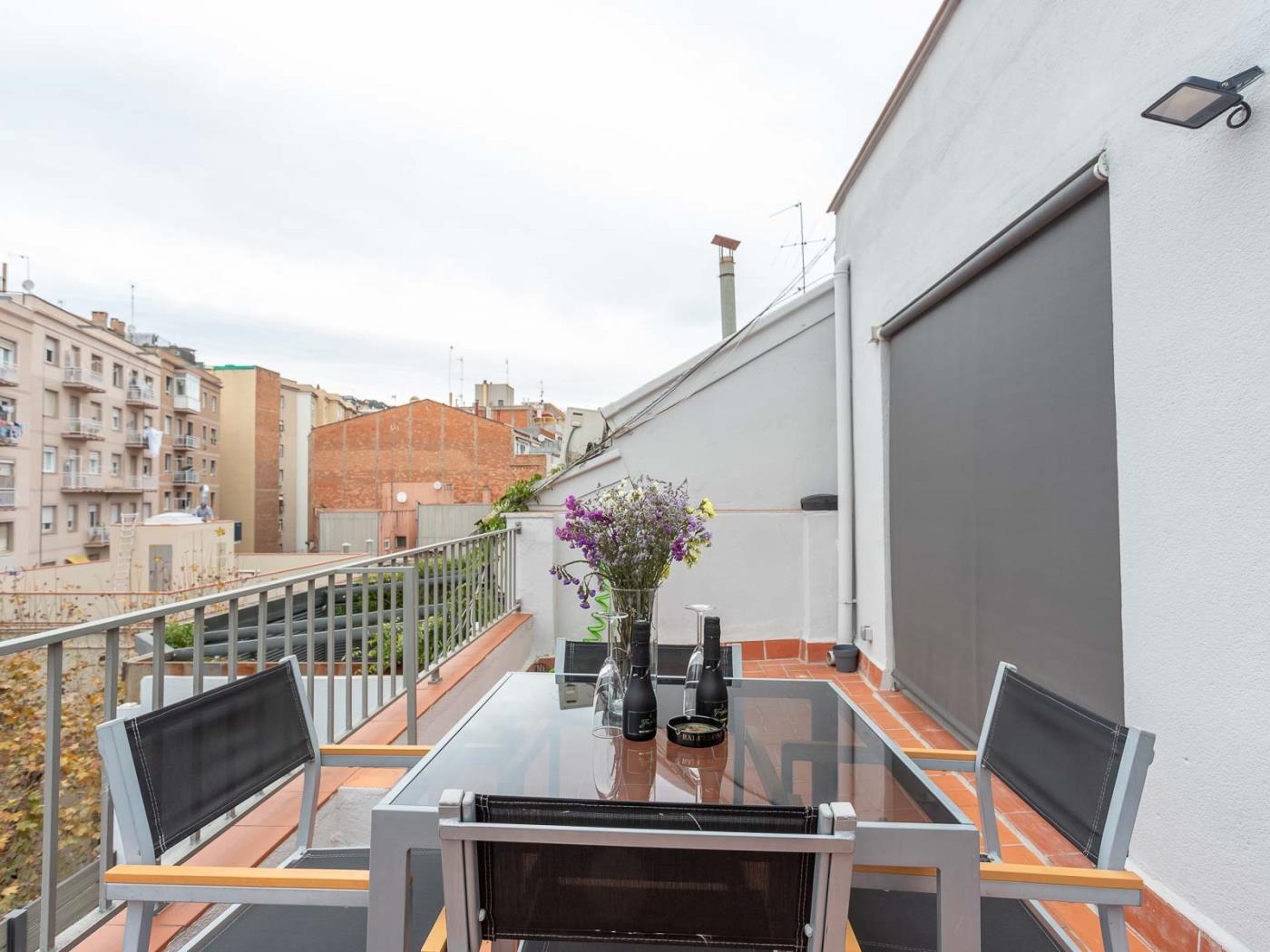 Bright just renovated attic apartment with two private terraces for 4 - My Space Barcelona Apartments