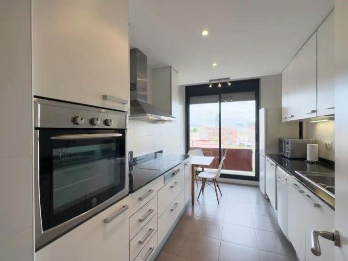 Magnificent flat in the Bogatell area. - My Space Barcelona Apartments