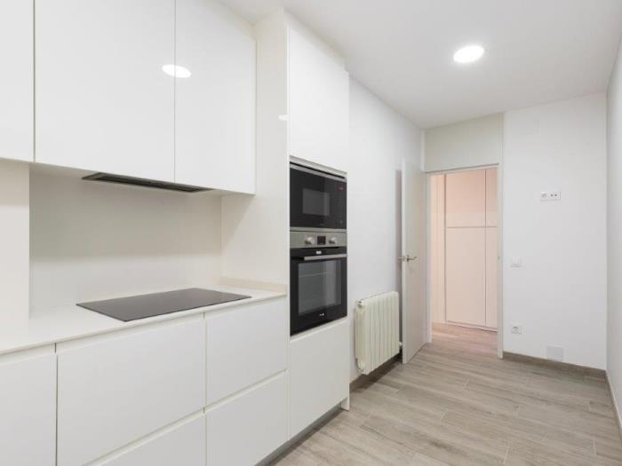 Apartment in the heart of the city! Spacious charming apartment for 6 people - My Space Barcelona Apartments
