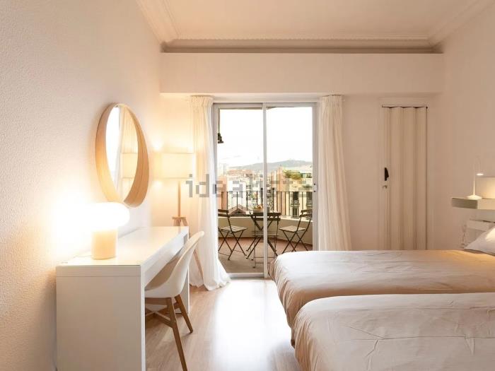 'Experience the Charm of Gran Vía in This Spectacular 4-Bedroom A - My Space Barcelona Apartments