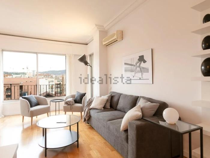 'Experience the Charm of Gran Vía in This Spectacular 4-Bedroom A - My Space Barcelona Apartments