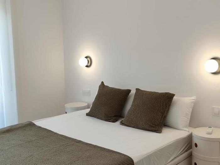 Cozy & Bright 2-Bed Apartment - My Space Barcelona Apartments