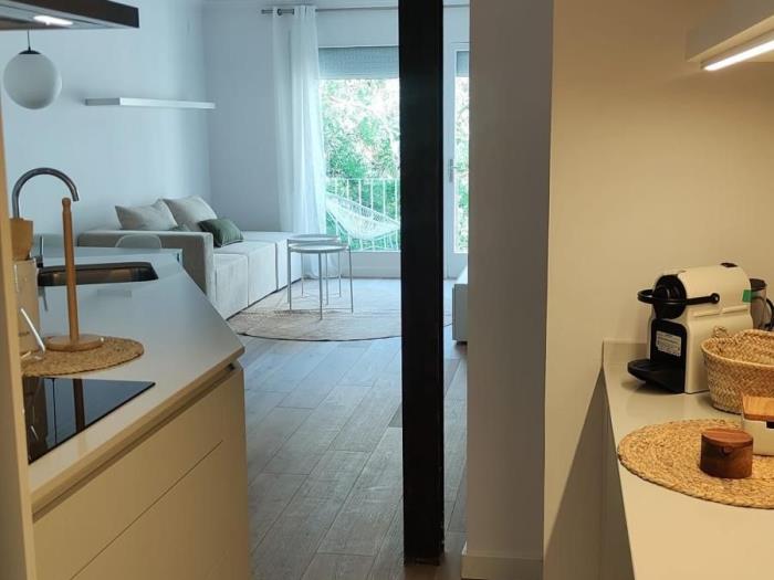 Cozy & Bright 2-Bed Apartment - My Space Barcelona Apartments